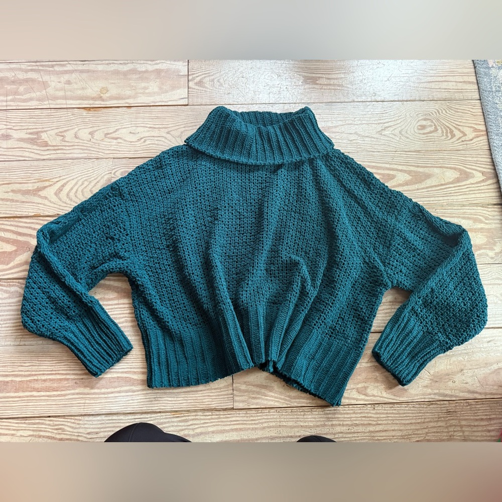 Billabong sweater size L